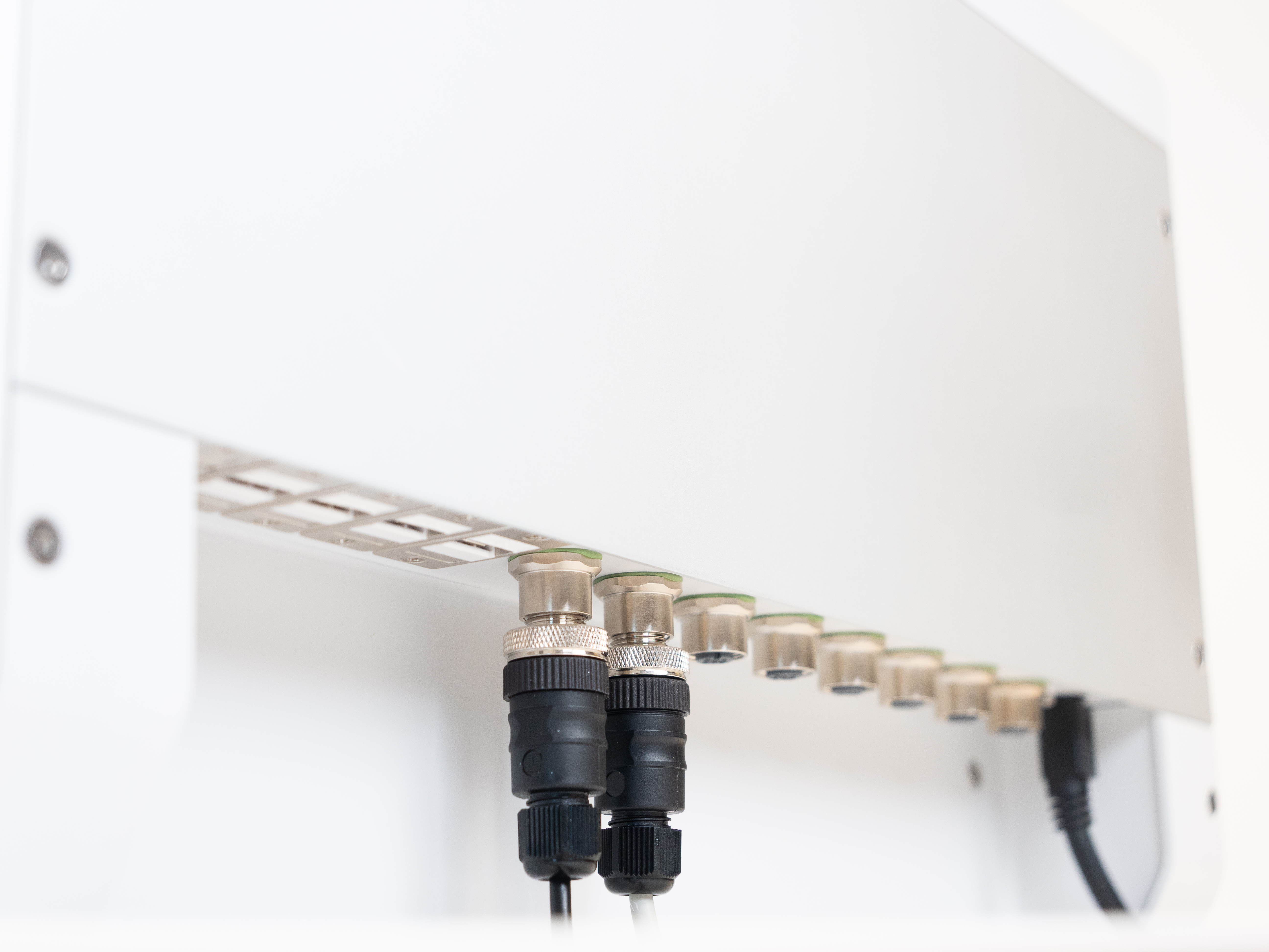 EZE Flush Pro Back ports